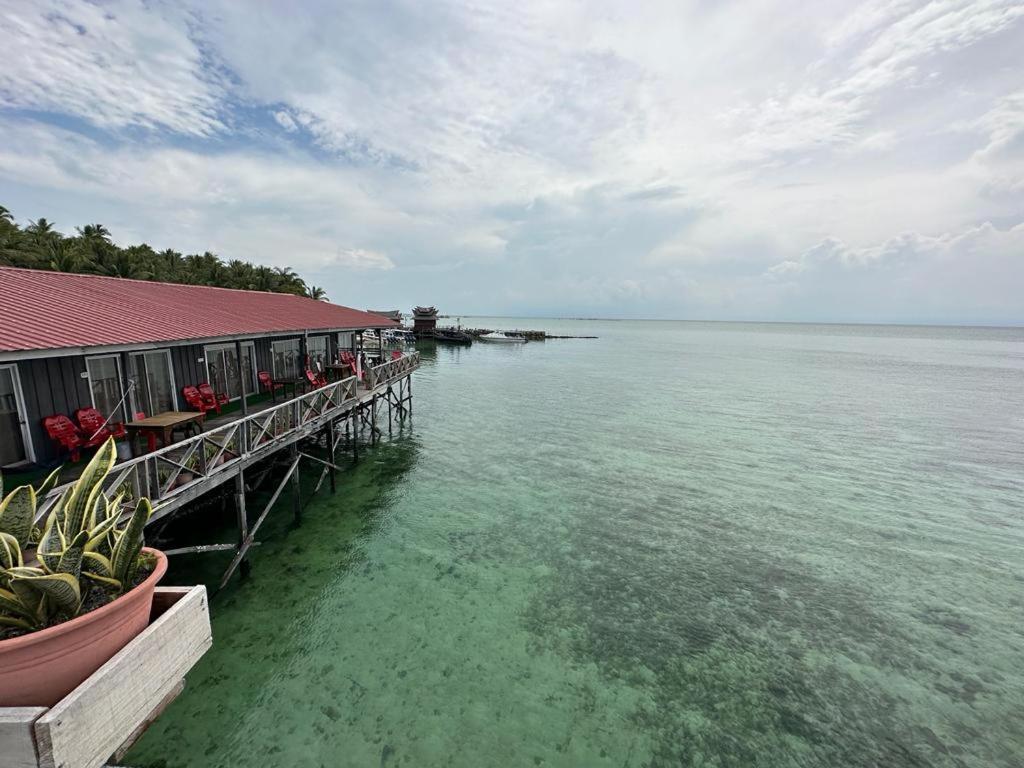 Mabul Backpackers Lejlighed Mabul Island Eksteriør billede